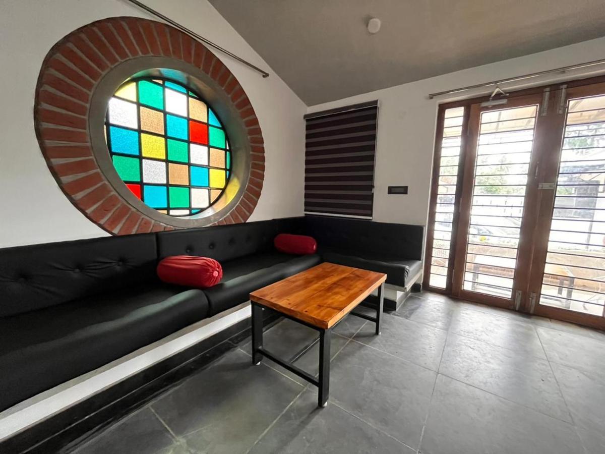 Mermaid Farm House Puducherry Buitenkant foto